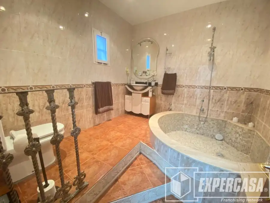 Bathroom of Houses for sale in Torrent  with Air Conditioner, Heating and Terrace