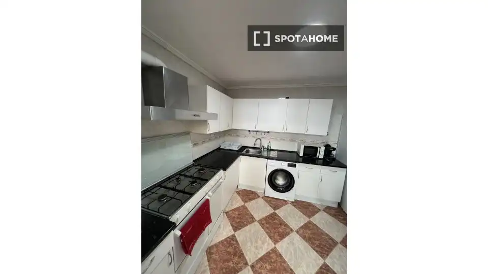 Kitchen of Flat for share in Valencia  with Air Conditioner, Heating and Terrace