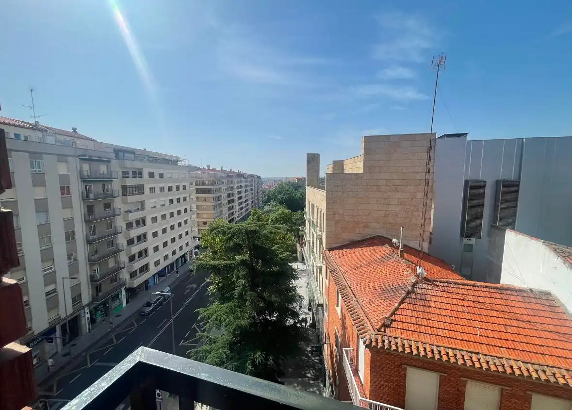 Exterior view of Flat for rent in Salamanca  with Heating, Terrace and Furnished