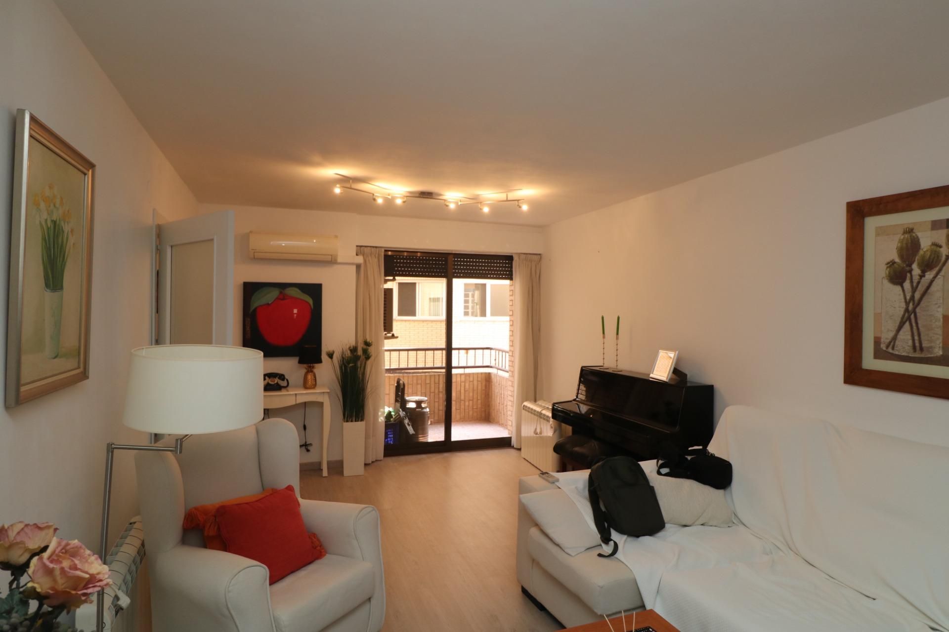 Sala d'estar de Dúplex en venda en Vila-real amb Aire condicionat, Terrassa i Balcó