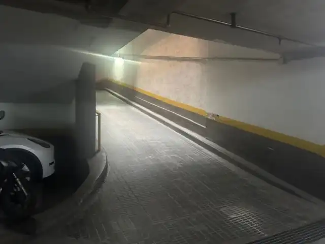 Garaje en venta en Barcelona con Alarma