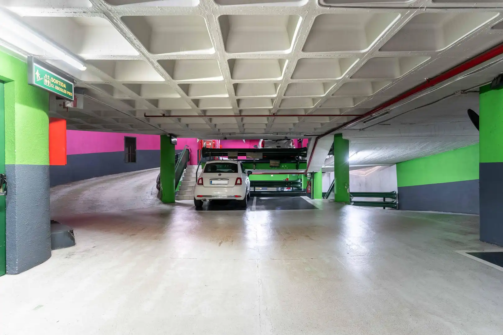 Parking of Garage for rent in Barcelona