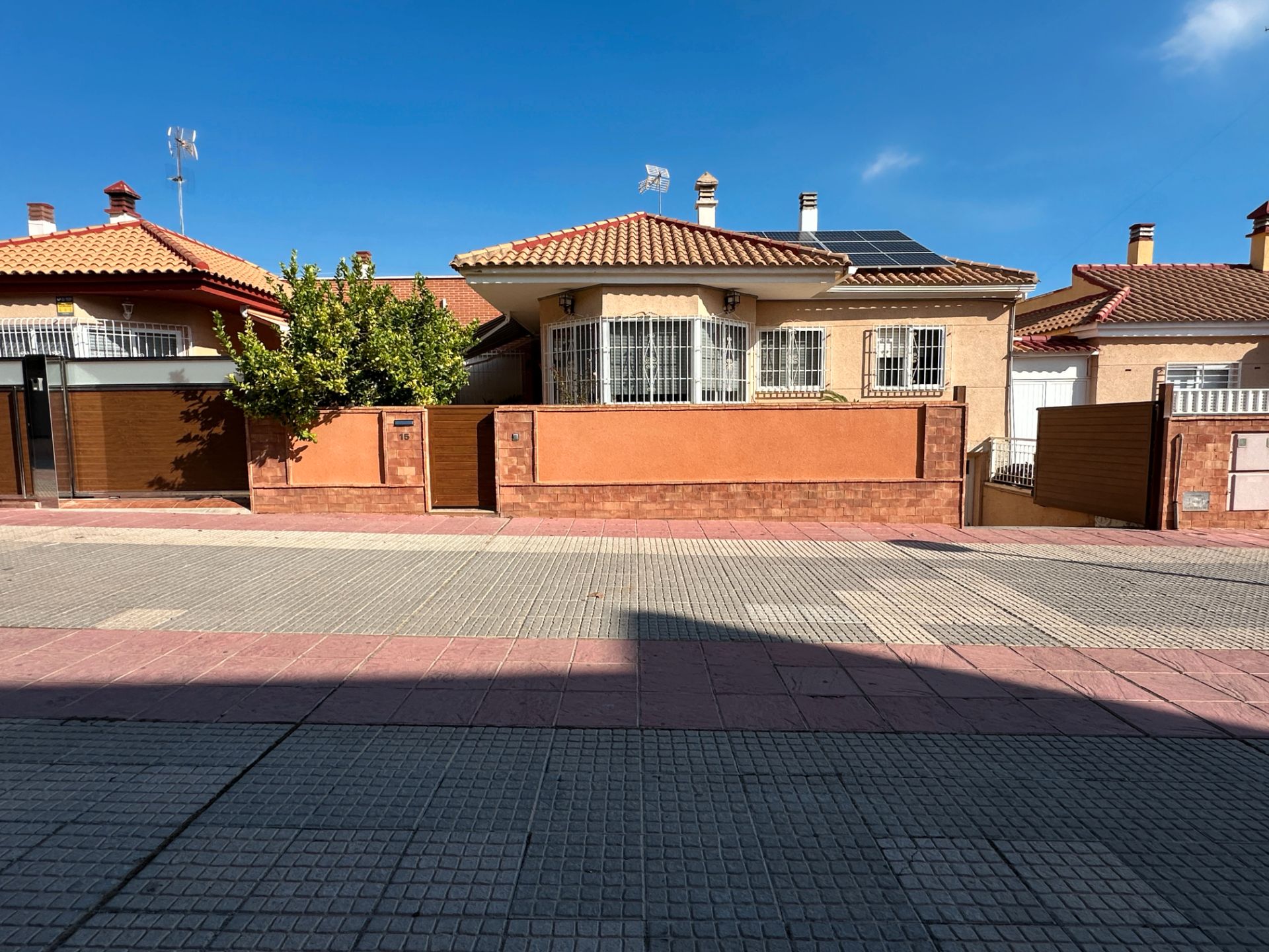 Exterior view of House or chalet for sale in Cartagena  with Air Conditioner, Private garden and Parquet flooring