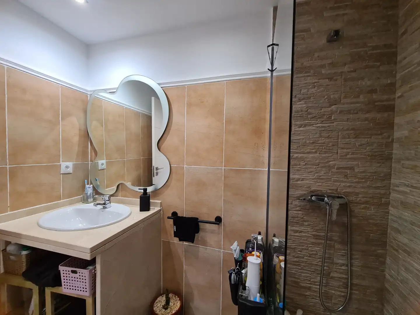 Bathroom of Apartments for sale in Casares  with Air Conditioner, Terrace and Swimming Pool