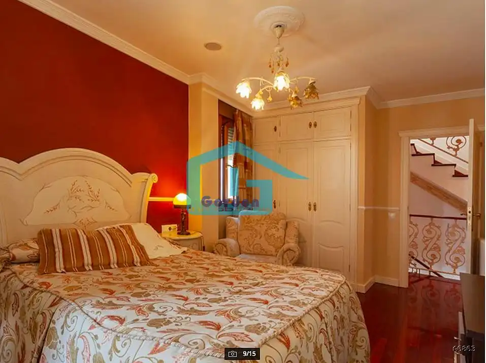Habitación de Casa o chalet en venta en Vilagarcía de Arousa con Trastero y Amueblado