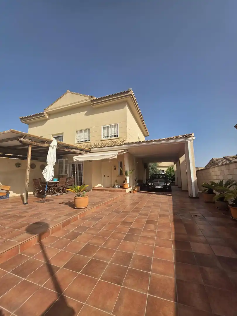 Vista exterior de Casa o xalet en venda en La Nucia amb Aire condicionat i Internet
