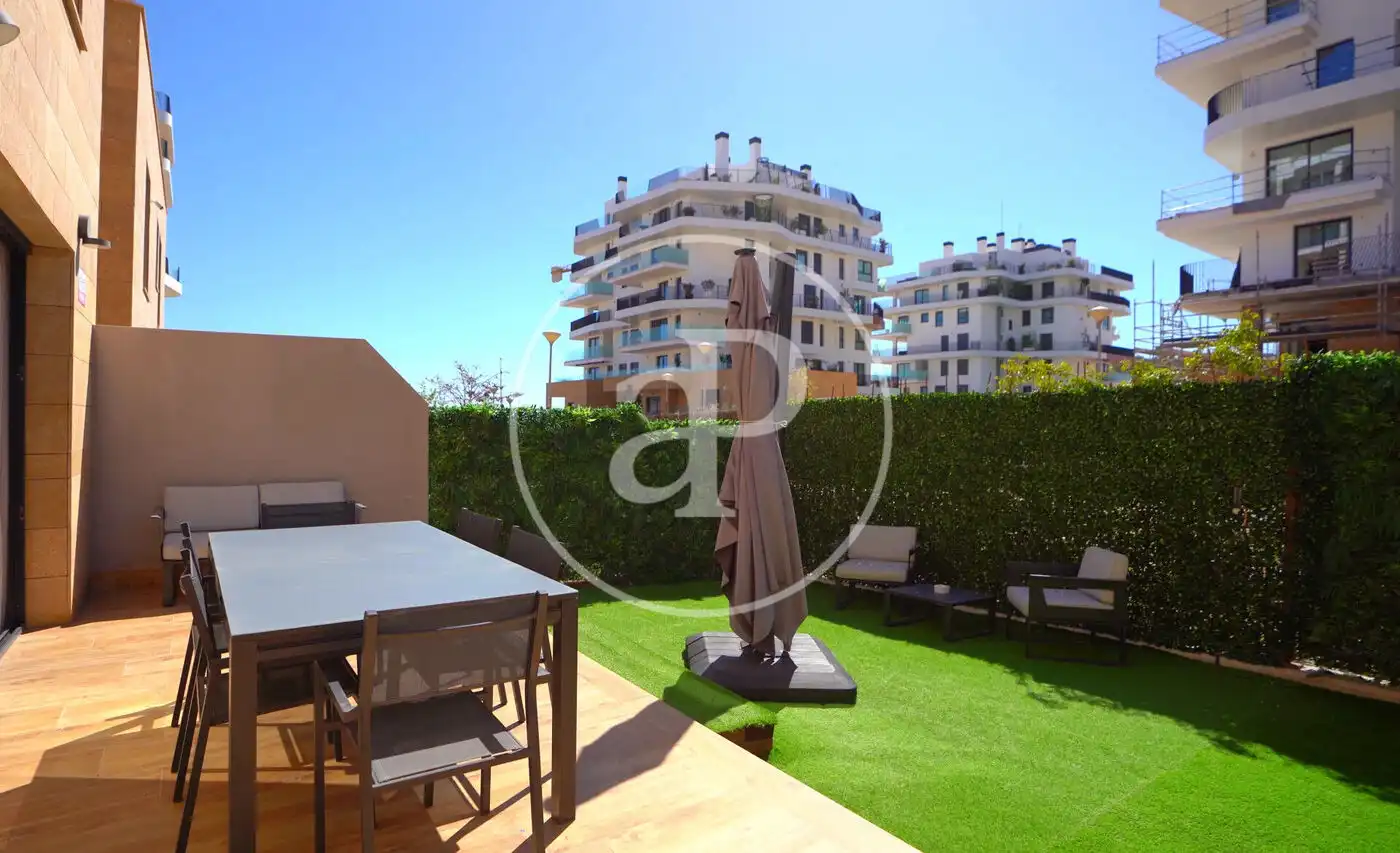 Terrasse von Einfamilien-Reihenhaus zum Verkauf in Villajoyosa / La Vila Joiosa mit Klimaanlage, Heizung und Privatgarten