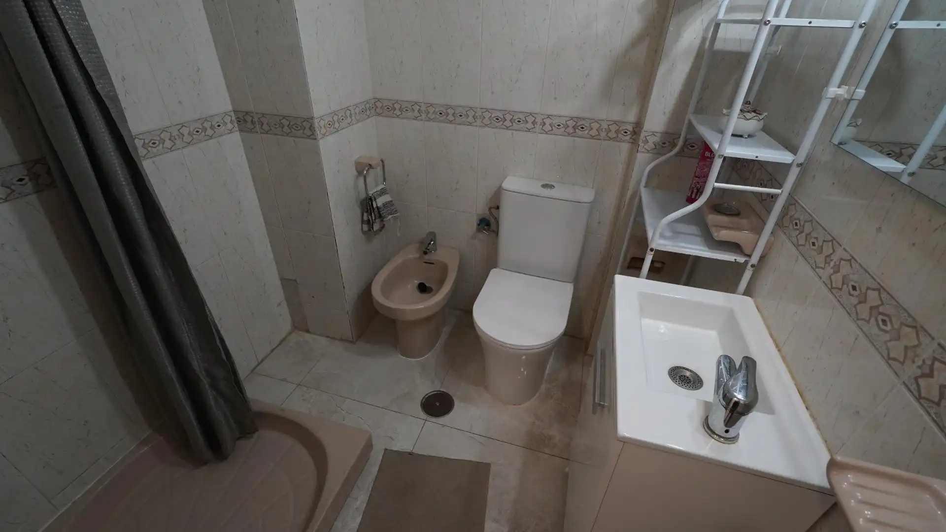 Bathroom of Flat for rent in Las Palmas de Gran Canaria  with Furnished