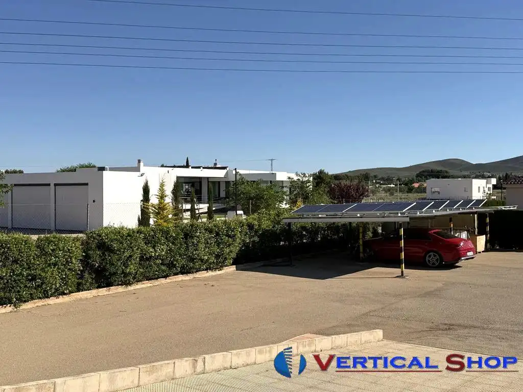 Vista exterior de Casa o xalet en venda en Yecla amb Aire condicionat i Calefacció