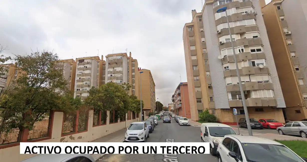 Piso en venta en Calle Tesoro de la Aliseda, La Florida - Vistalegre