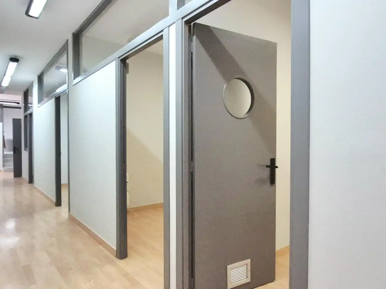 Erdgeschoss zum Verkauf in Terrassa mit Klimaanlage, Heizung und Parkett