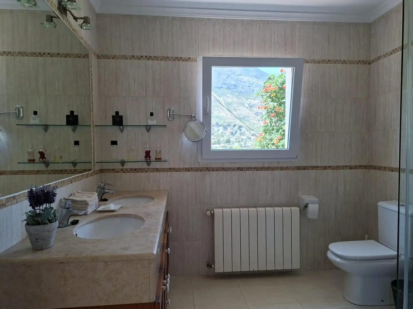 Bathroom of Houses for sale in Dénia