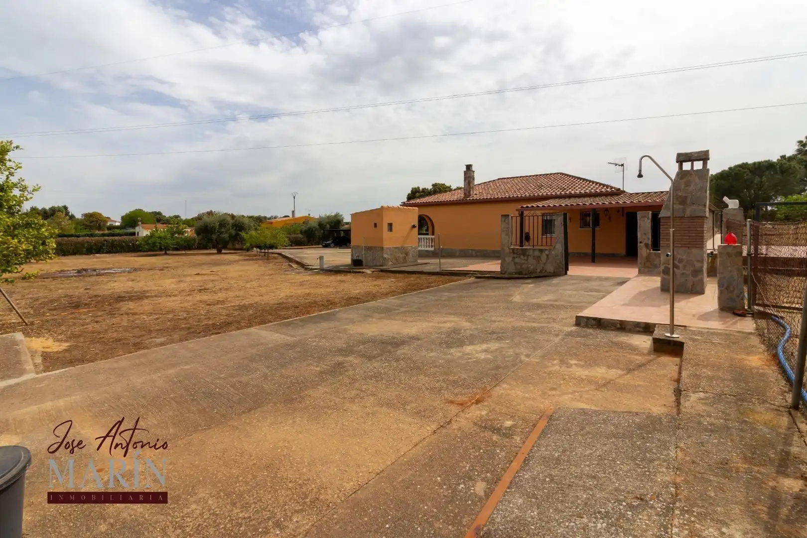 Casa o chalet en venta en Badajoz con Aire acondicionado, Jardín privado y Piscina