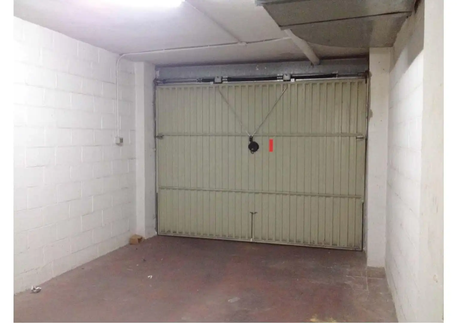 Garage zur Miete in Avenida DIPUTACION DE LA, La Soledad