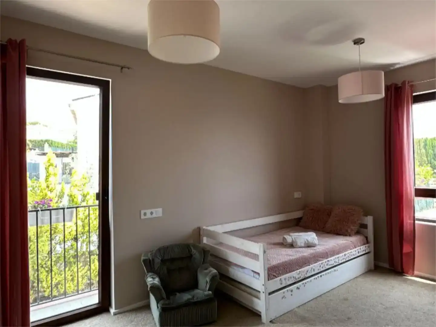 Dormitori de Finca rústica en venda en Finestrat amb Aire condicionat, Piscina i Balcó