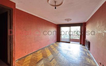 Living room of Flat for sale in Vigo   with Heating, Terrace and Storage room