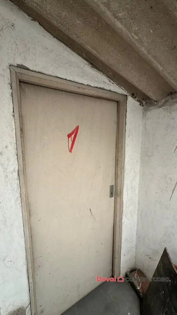 Piso en venta en Vigo  con Calefacción, Parquet y Terraza