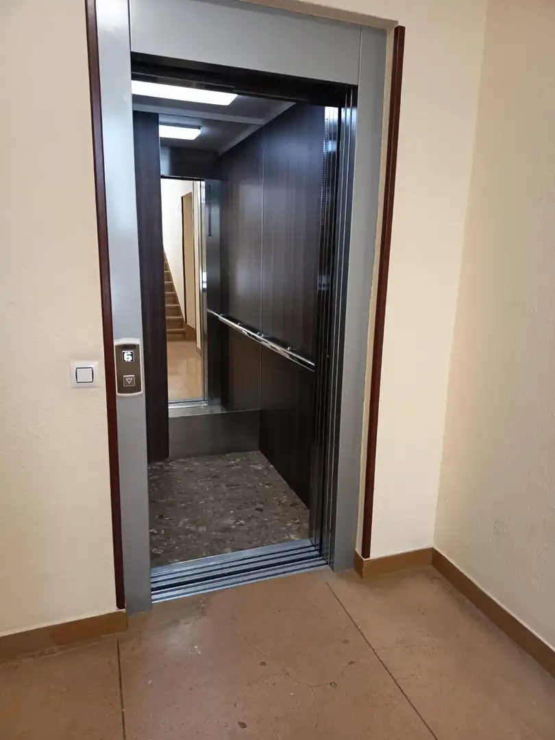 Piso en venta en Avilés con Calefacción y Terraza