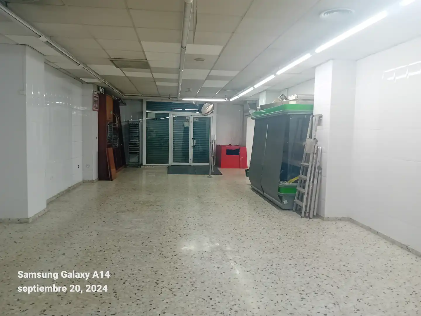 Gewerbefläche zum Verkauf in Carrer Dotze 2, imagen 2
