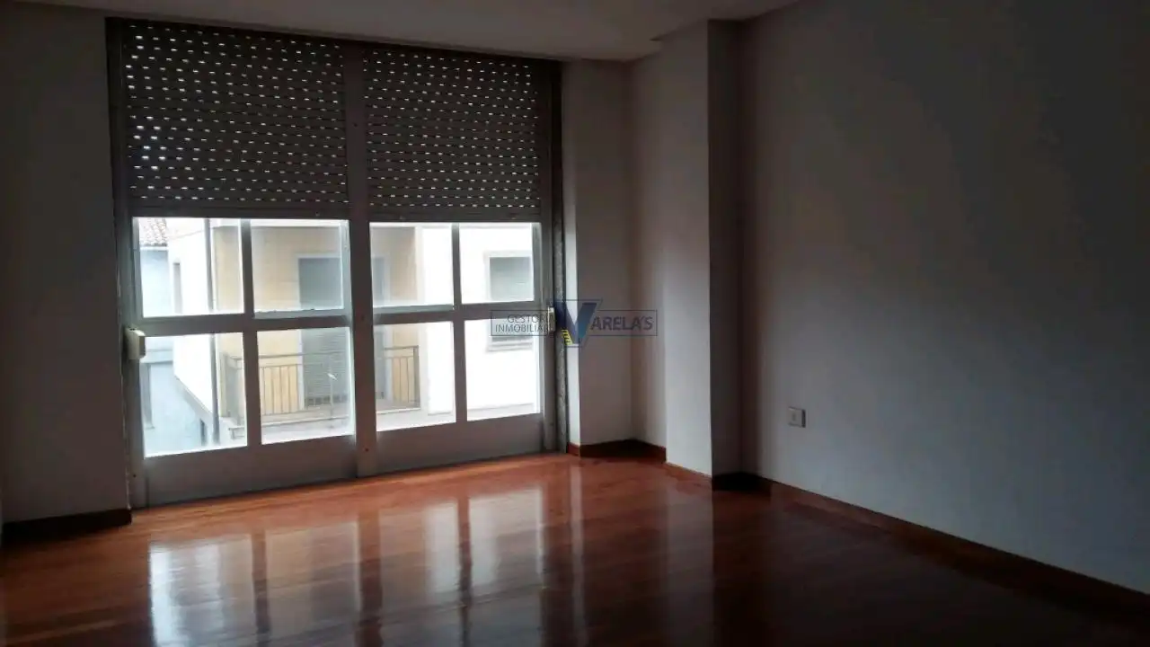 Wohnzimmer von Wohnung zum Verkauf in Maceda mit Abstellraum und Balkon