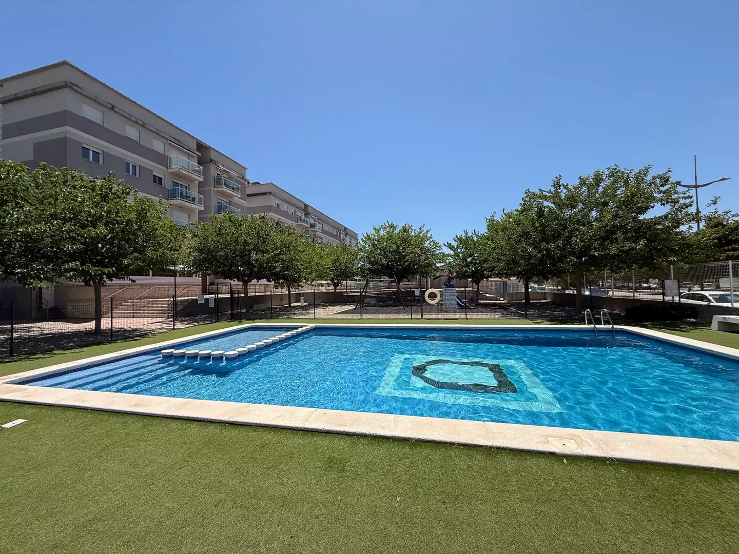 Schwimmbecken von Wohnung zum Verkauf in Dolores mit Klimaanlage, Heizung und Privatgarten