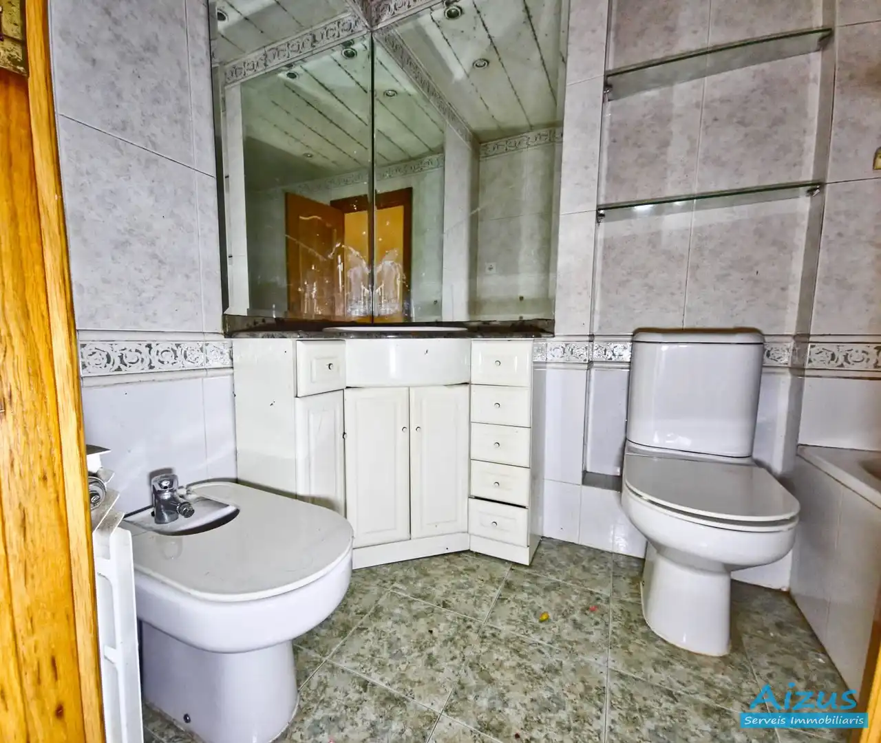 Bathroom of Flat for sale in Ripollet  with Balcony