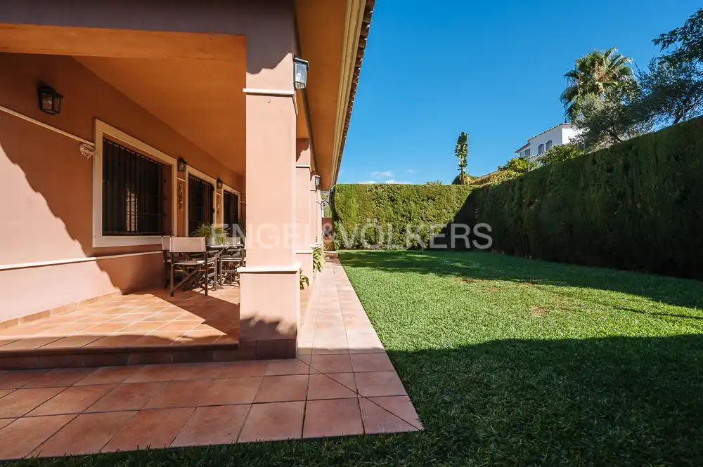 Terraza de Casa o chalet en venta en Bormujos con Aire acondicionado, Calefacción y Jardín privado
