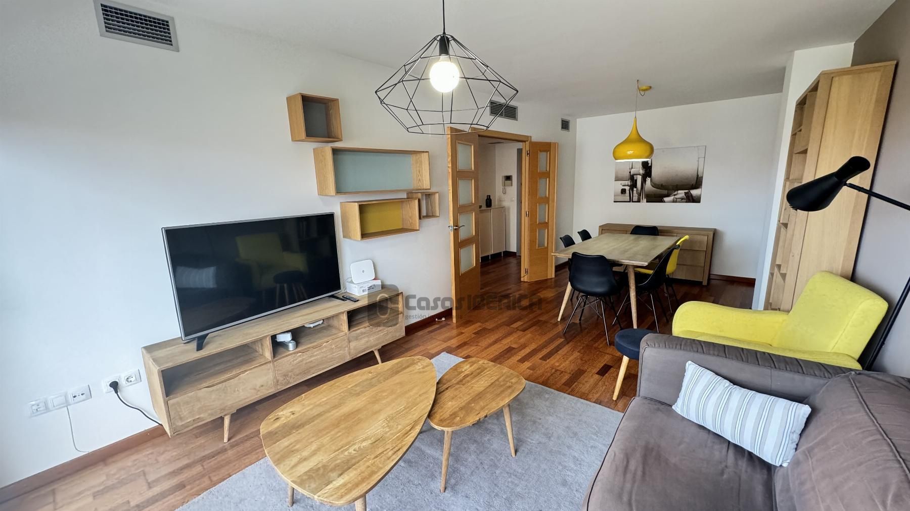 Sala d'estar de Pis de lloguer en  Valencia Capital amb Aire condicionat, Balcó i Piscina comunitària