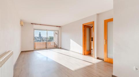 Foto 3 de Piso en venta en Carrer Joan Miró, 18, Riudellots de la Selva, Girona