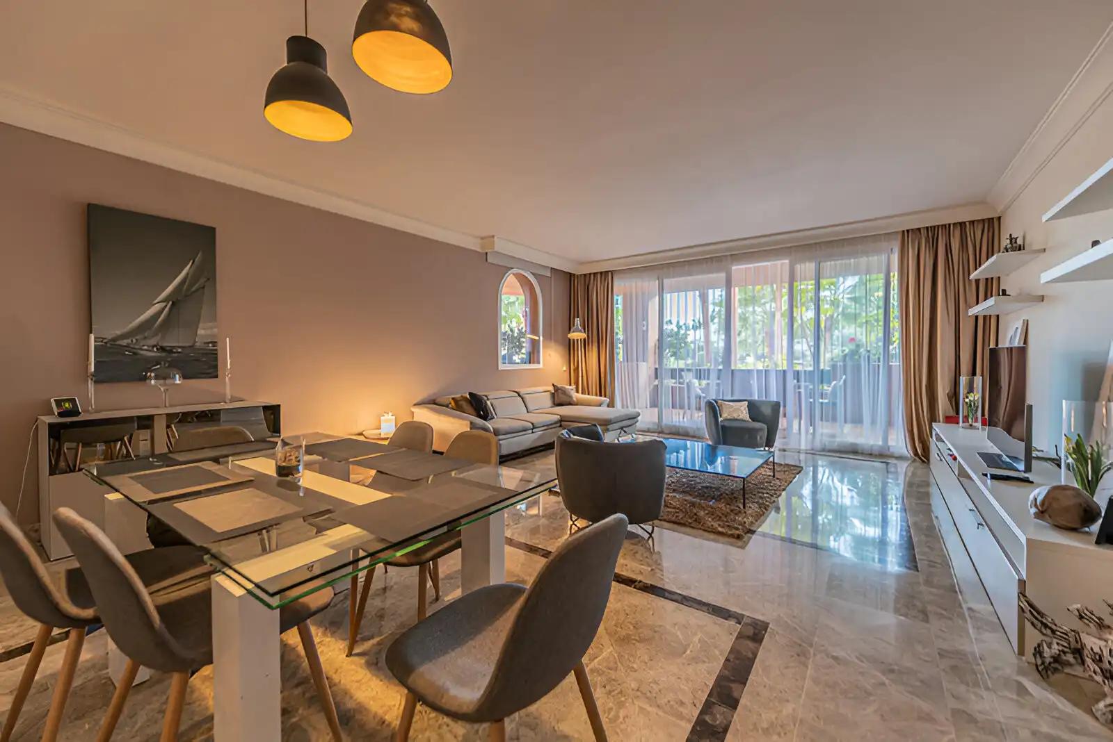 Apartament amb piscina en venda a Nueva Andalucía, imagen 4