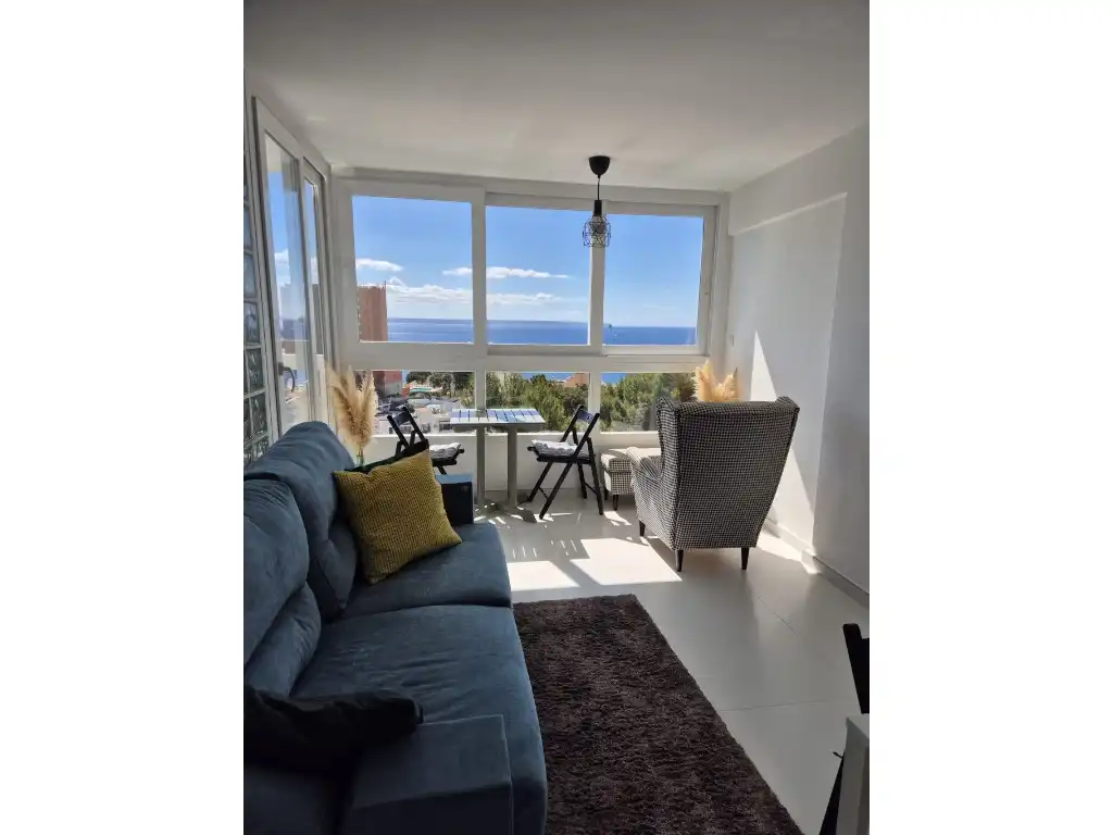 Sala d'estar de Apartament de lloguer en  Palma de Mallorca amb Aire condicionat, Terrassa i Moblat