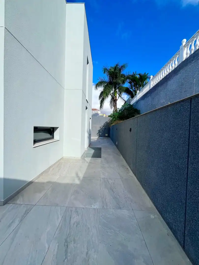Detached house with pool for sale in Costa Adeje, imagen 18