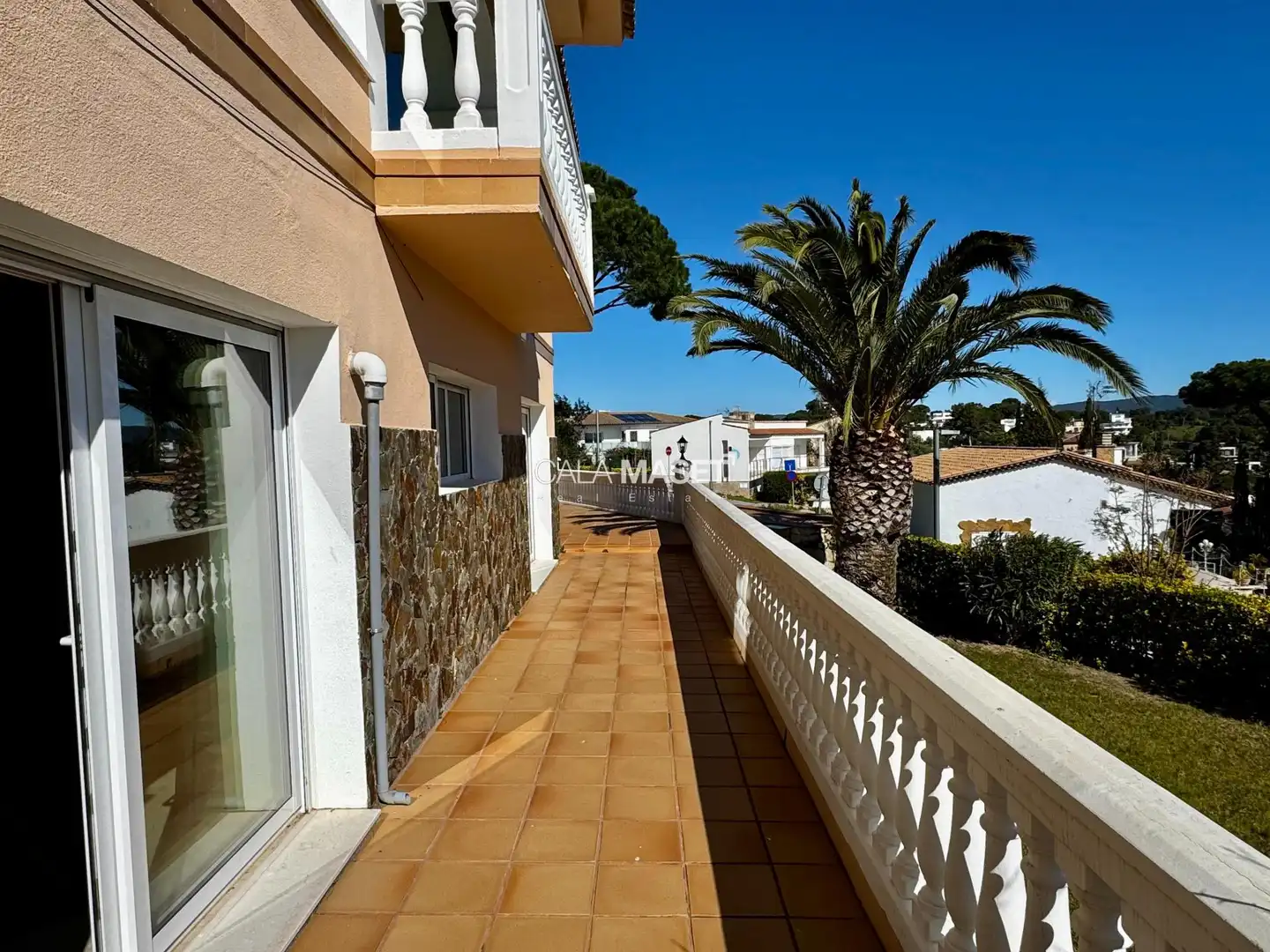 Außenansicht von Haus oder Chalet zum Verkauf in Calonge i Sant Antoni mit Heizung, Privatgarten und Terrasse