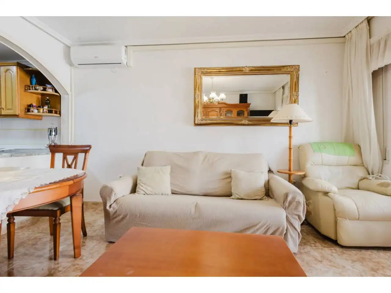 Sala de estar de Apartamento en venta en Torrevieja con Aire acondicionado, Calefacción y Terraza