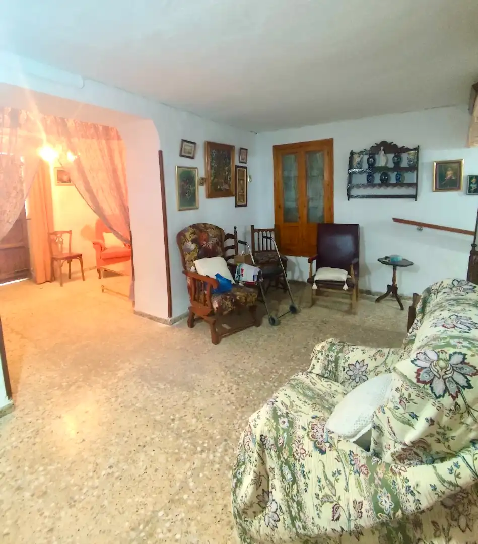 Sala de estar de Casa adosada en venta en Alcaudete con Terraza y Amueblado