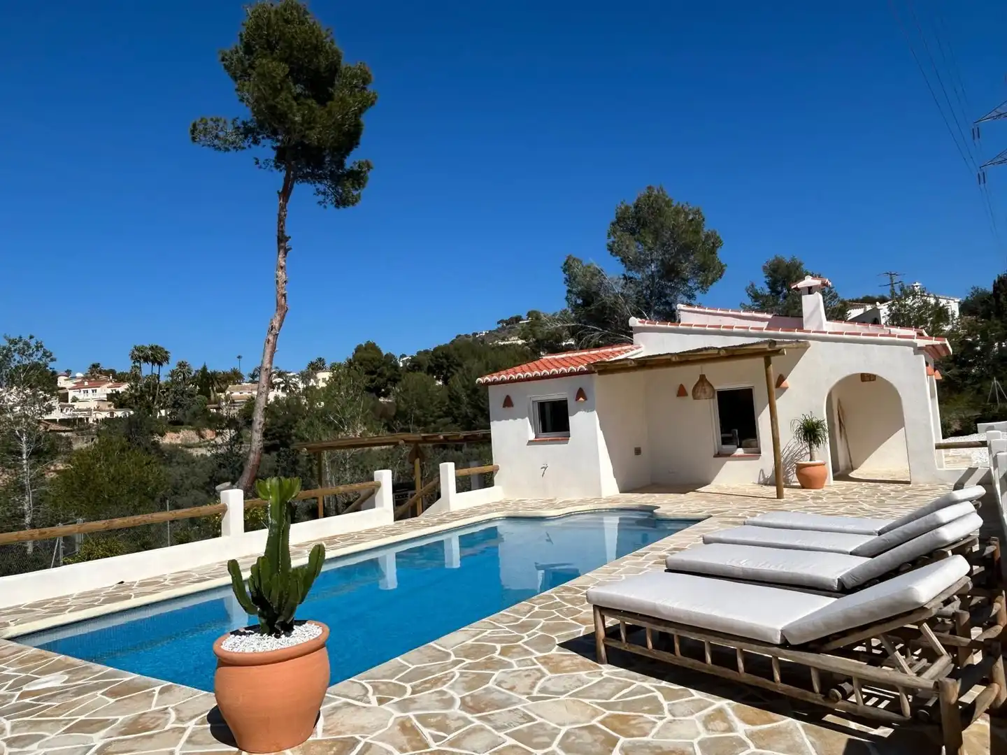 Casa con piscina en venta en La Empedrola
