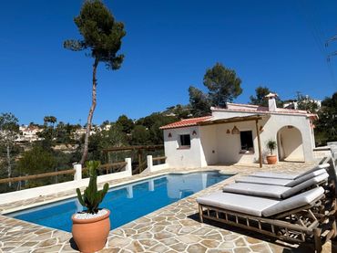 Casa con piscina in vendita a La Empedrola