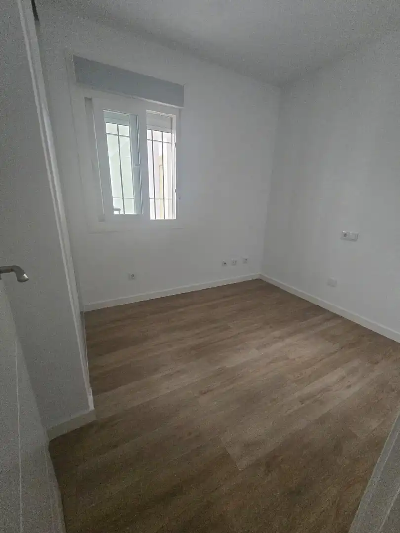 Bedroom of Flat for sale in Mijas