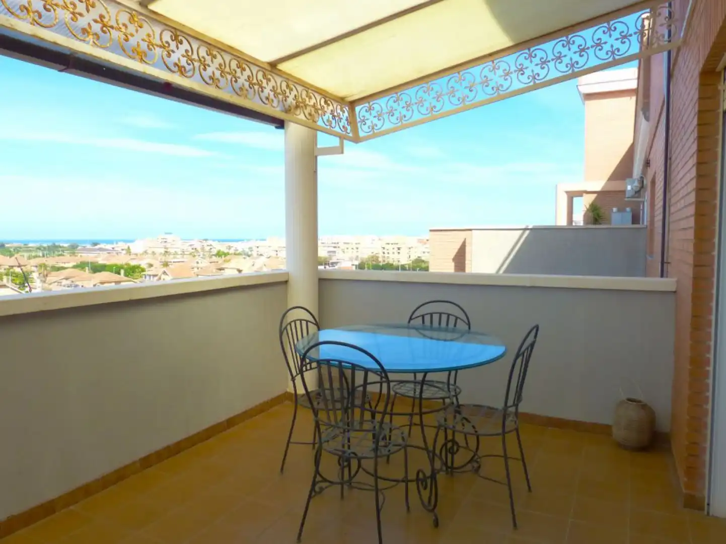 Terrasse von Dachboden zur Miete in Sagunto / Sagunt mit Klimaanlage, Parkett und Terrasse