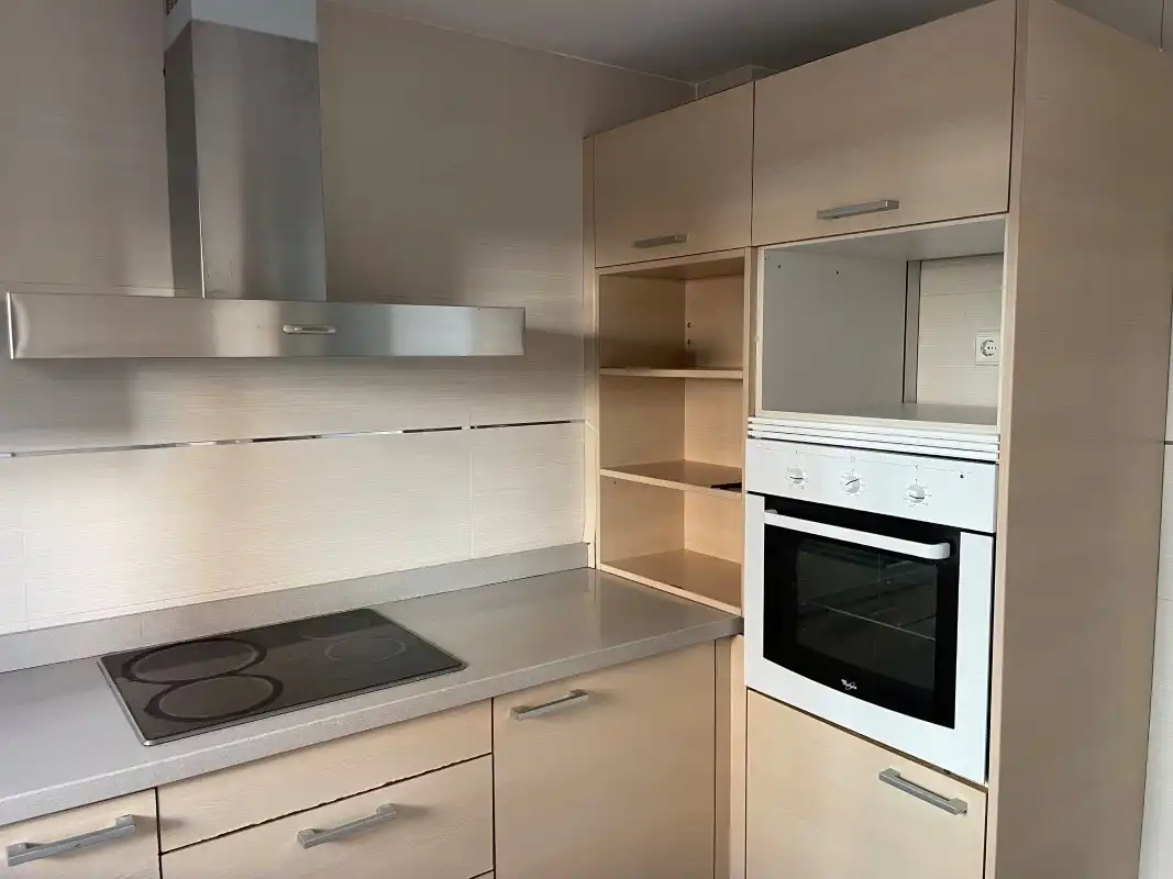Adosado con piscina en venta en Carrer Elionor Ripoll, imagen 21