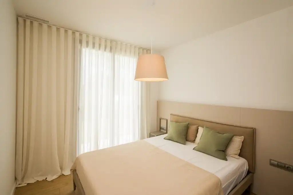 Habitación de Planta baja en venta en Castell d'Aro, Platja d'Aro i s'Agaró con Aire acondicionado, Calefacción y Jardín privado