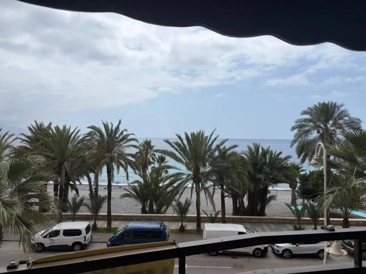Vista exterior de Apartamento en venta en Almuñécar con Terraza, Amueblado y Piscina comunitaria