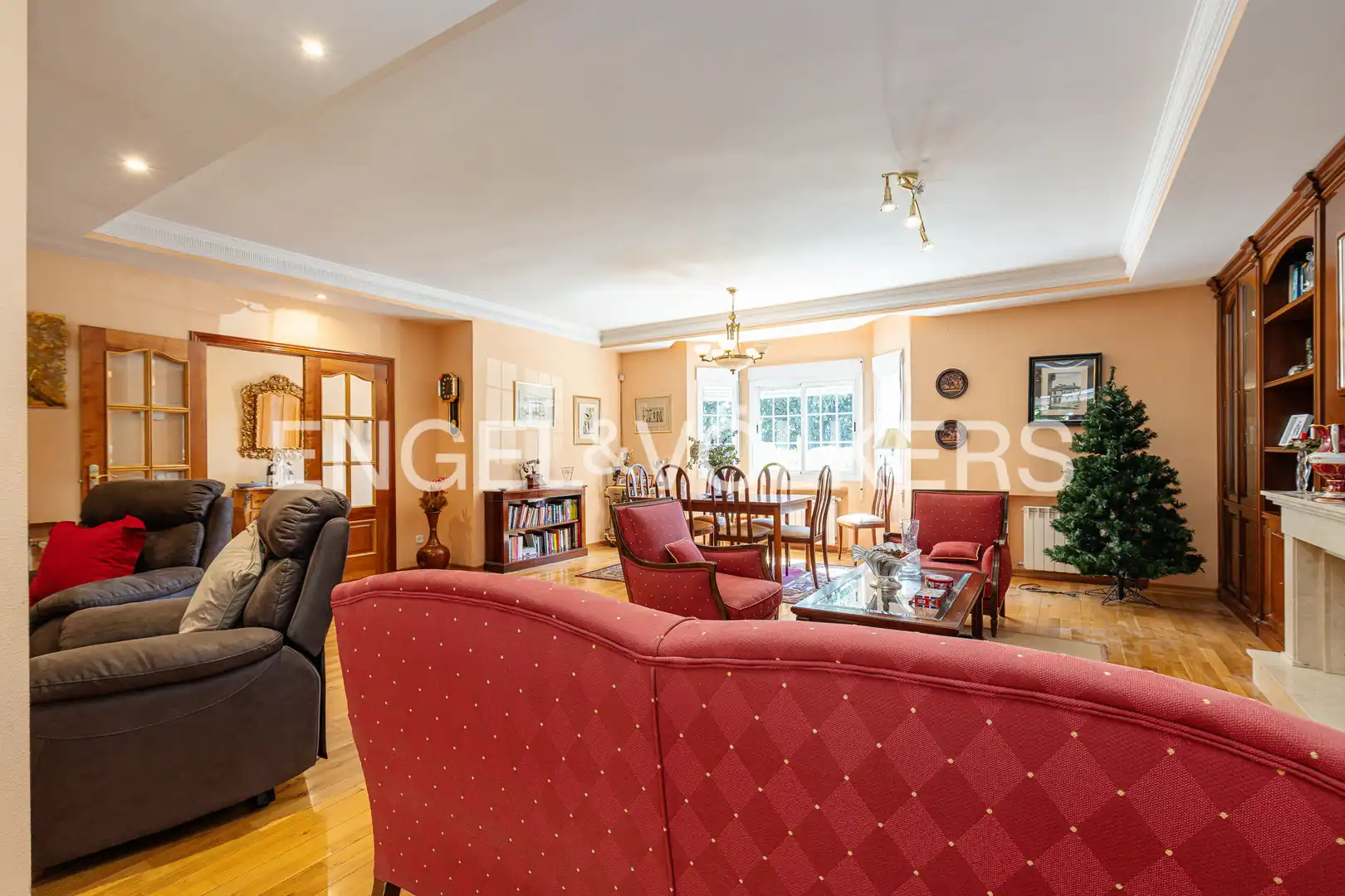 Sala de estar de Casa o chalet en venta en Las Rozas de Madrid con Aire acondicionado, Calefacción y Jardín privado