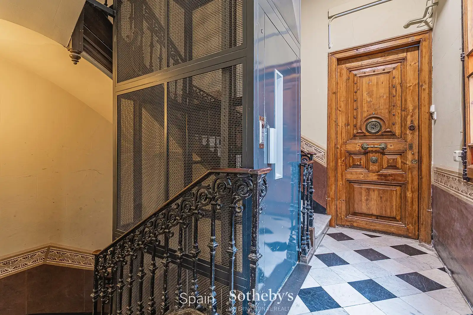 Apartament amb ascensor en venda a Gran Via de les Corts Catalanes, imagen 52