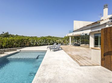Casa con balcone in vendita a Olèrdola
