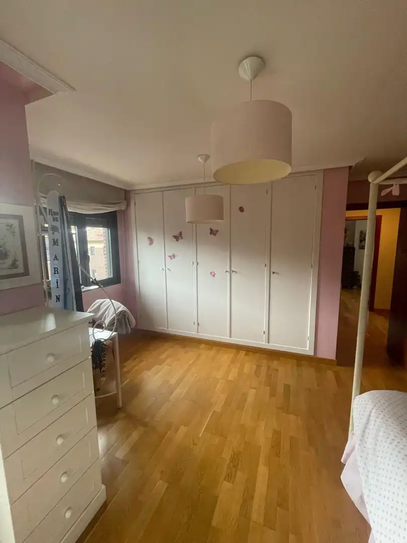 Bedroom of Houses for sale in Valladolid  with Heating, Terrace and Community pool