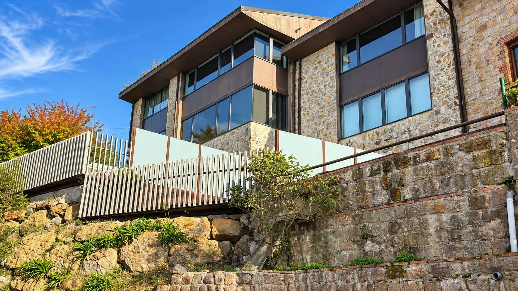 Vista exterior de Dúplex en venta en Udías, Cantabria