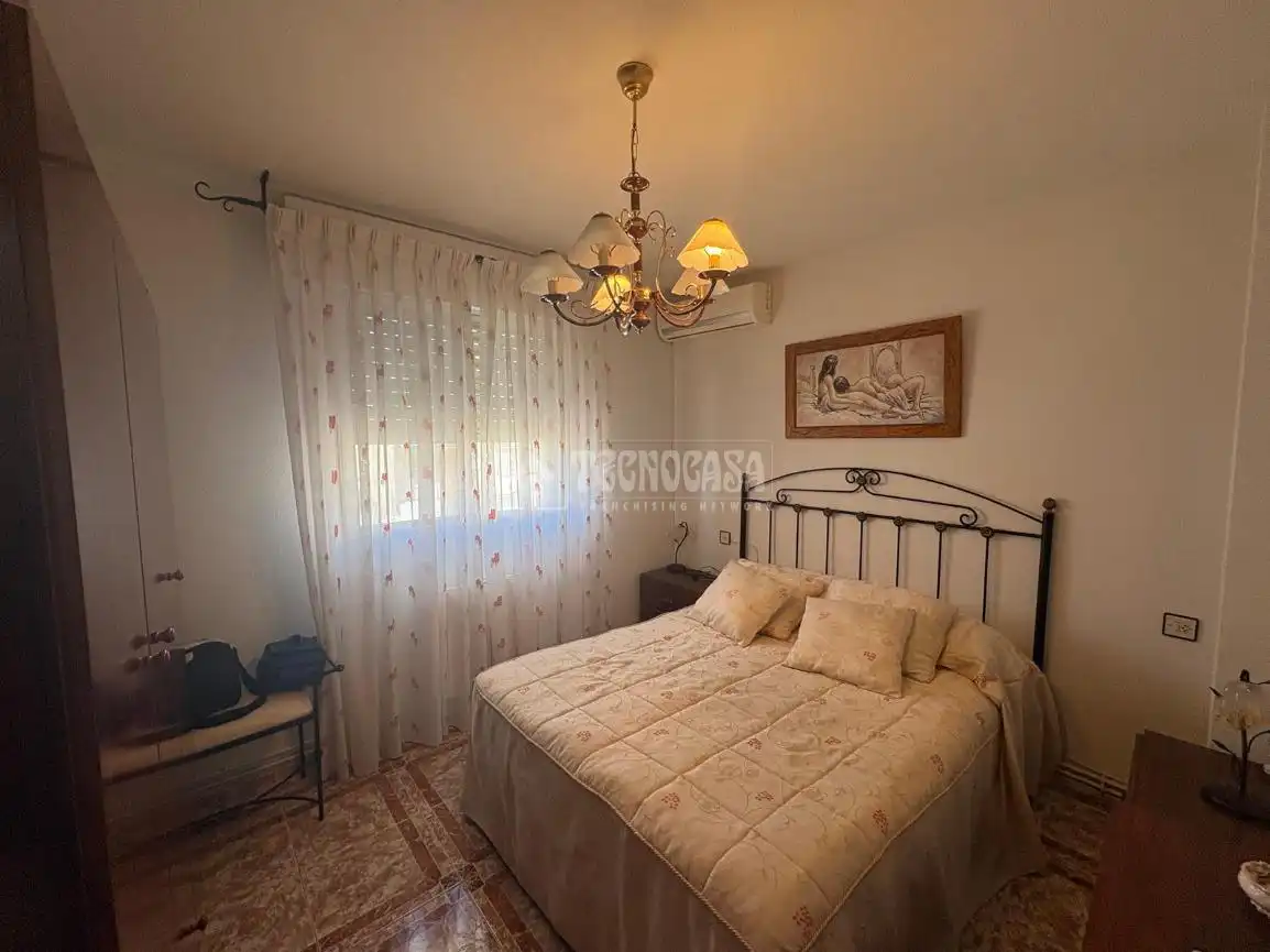 Habitación de Casa adosada en venta en Calera y Chozas con Aire acondicionado, Calefacción y Terraza