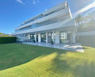 Exterior view of Planta baja to rent in Estepona  with Air Conditioner, Terrace and Swimming Pool