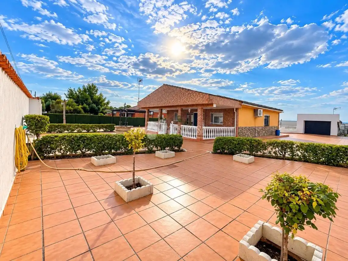 Vista exterior de Casa o chalet en venta en Numancia de la Sagra, Toledo